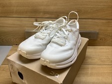 Women's On Cloud Cloudzone All White Size 7