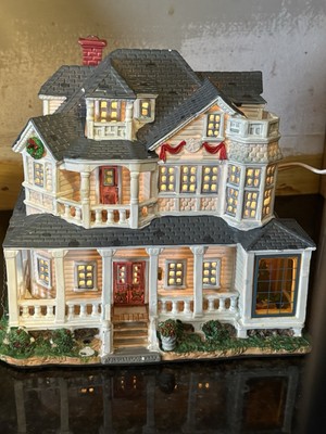 Lemax Carole Towne Christmas ''Ocean Crest Bed & Breakfast'' 2007 - READ