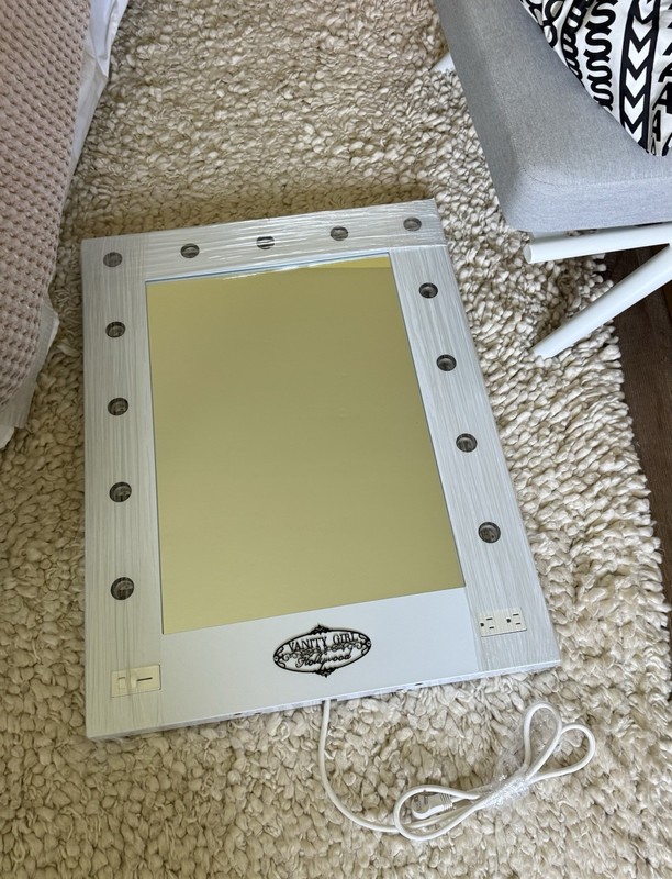 Vanity Girl Hollywood White Lighted Mirror
