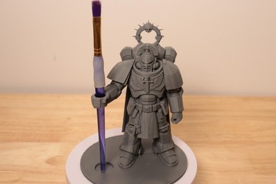 Grimdark Sci-Fi Warrior Pen Holder | 3D Printed Hobby Desk Gift | Miniature Pain