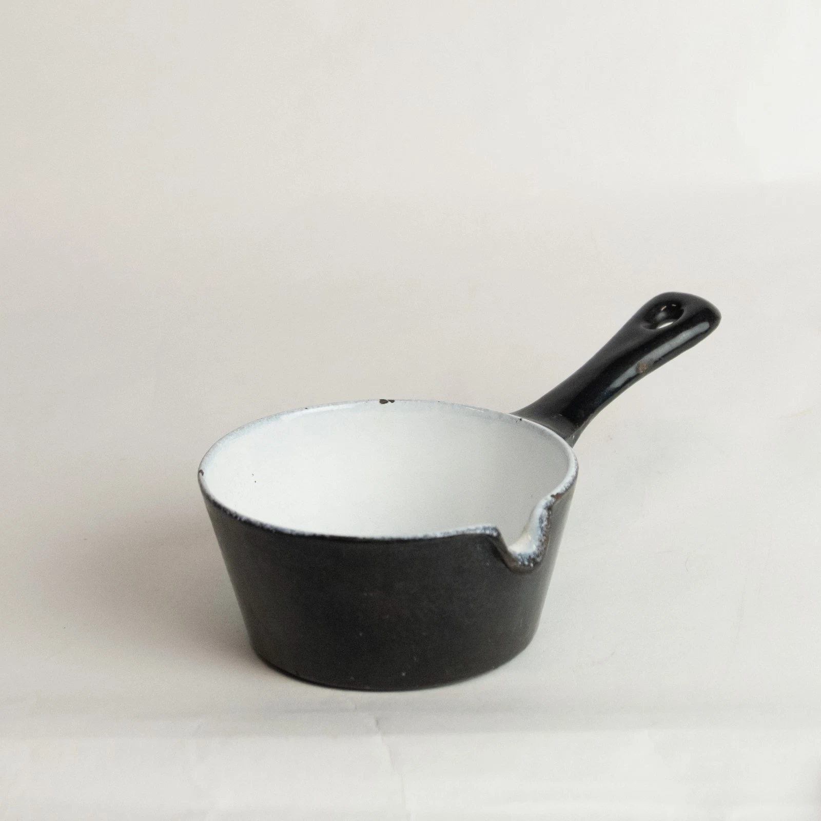 Enamel Milk Pan 1 cup Mini Butter Warmer Enamelware Saucepan Pan spout black