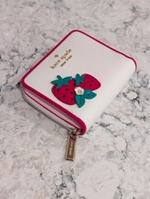 New Kate spade Strawberry Dreams Small Zip Ar...