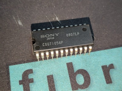 CXQ71054P || SONY || DIP24 || 8-Bit Shift Register || NOS || 1 pc