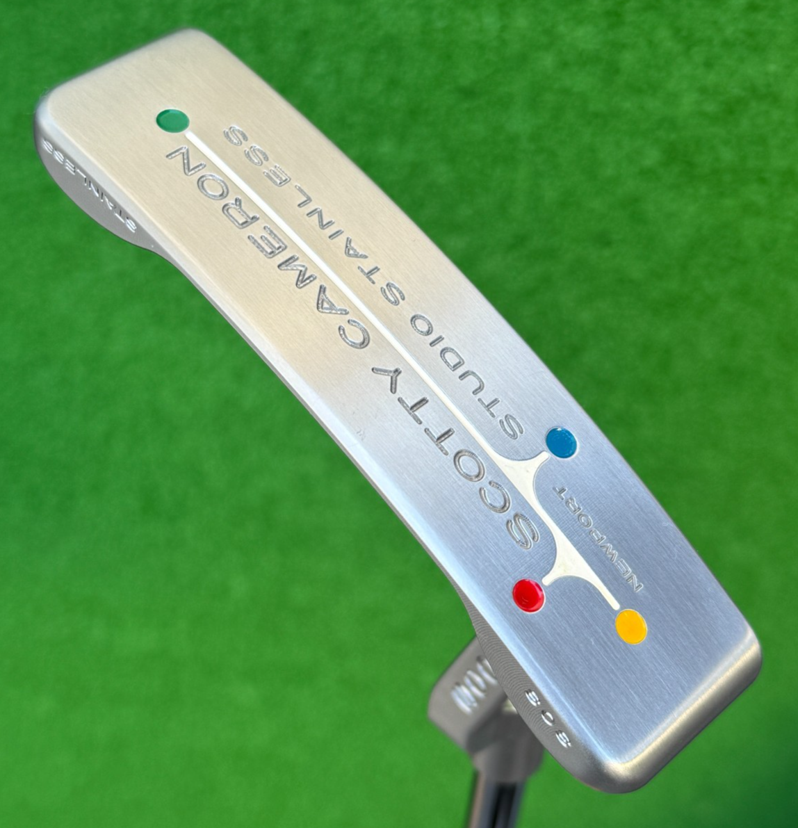 Scotty Cameron Green Dot Upside Down Newport Studio Stainless 1st