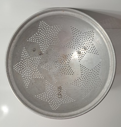 Vintage Mirro Colander Aluminum 7-Star 11 1/8"D x 5 5/8"H Farmhouse Strainer