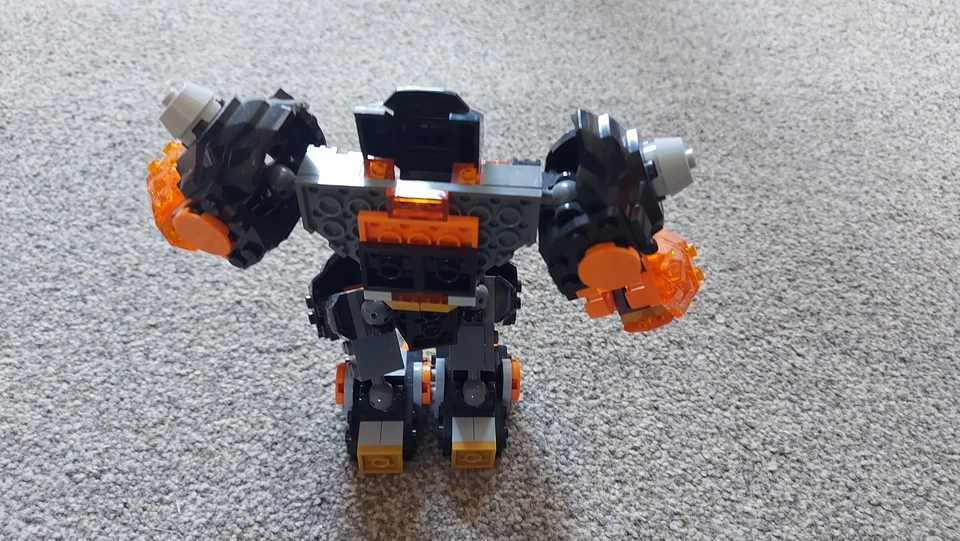 LEGO Ninjago 71806 Cole's Earth Mech, photo 4 of 4