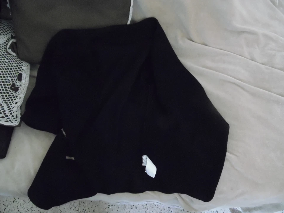 cape poncho taille M noir femme marque Codin - Photo 3/4