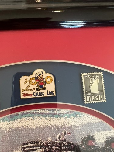 2000 Disney Cruise Line Captain’s Choice Framed 10-Pin Collectors Pin Set Ltd Ed - Picture 4 of 8