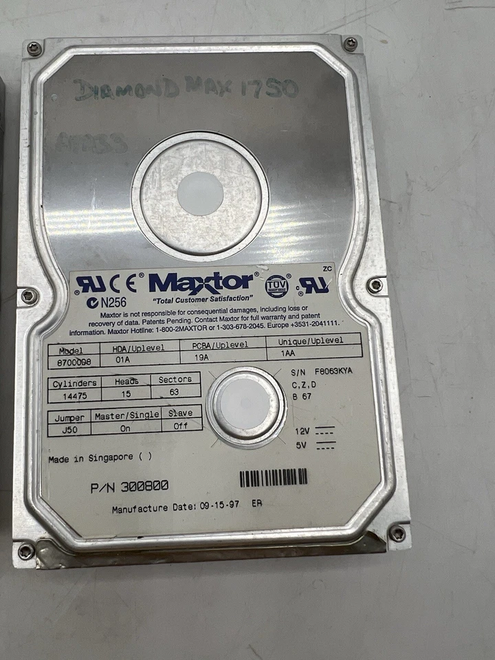 Maxtor DiamondMax 7GB 5200RPM  256KB Cache 3.5-inch Internal Hard Drive UNTESTED - Image 3 of 4