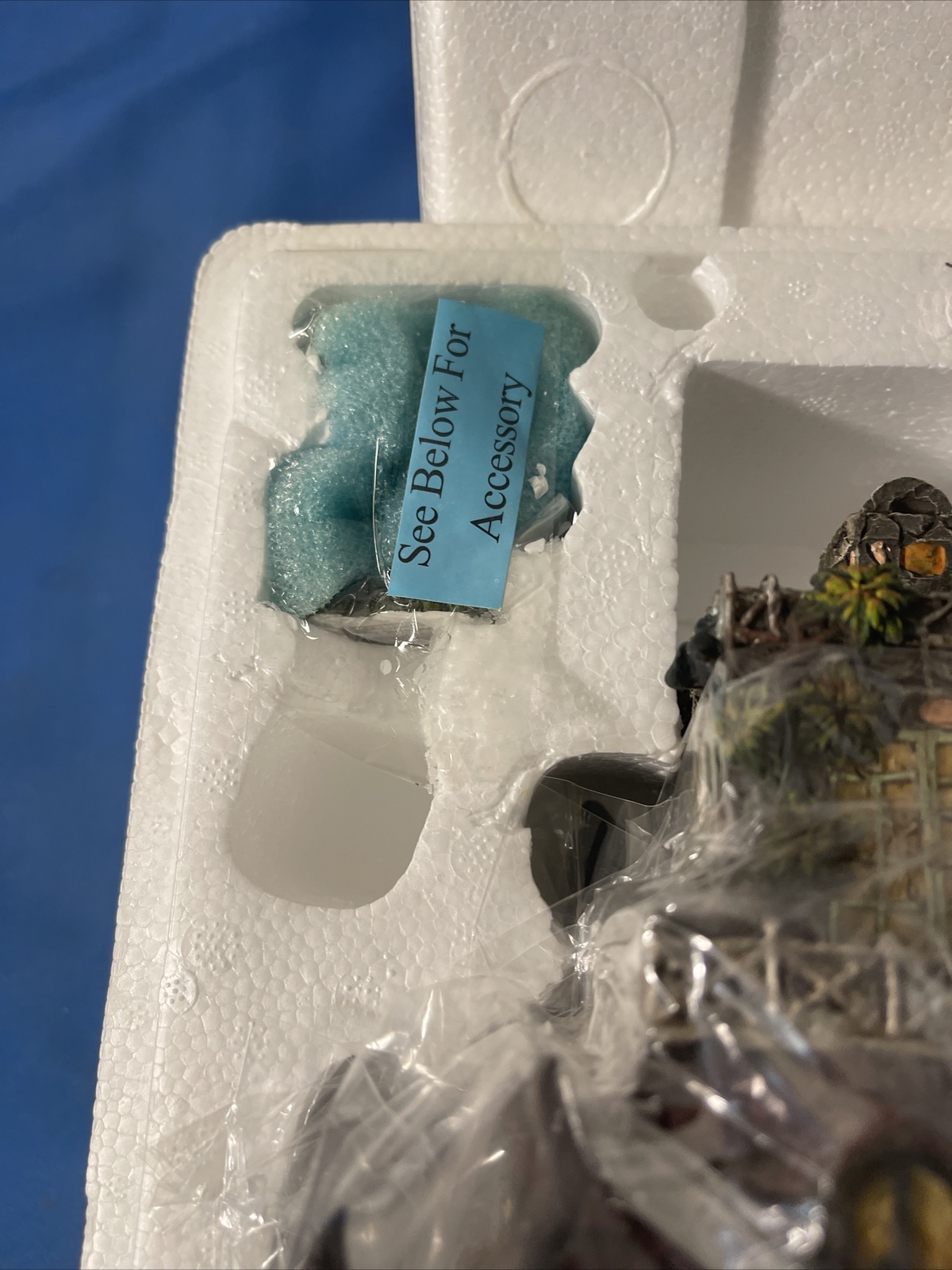 Hawthorne Village The Munsters Gateman, Goodberry & Graves Funeral Home