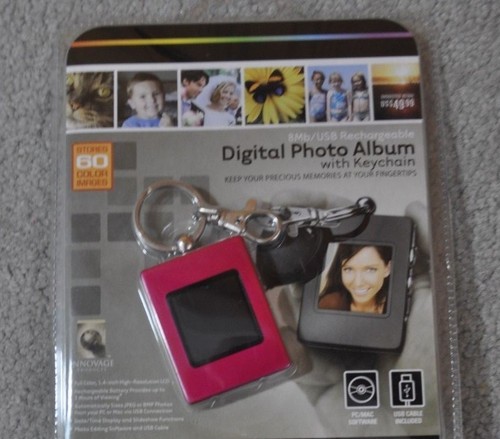 Innovage 8Mb/USB Rechargeable Digital Photo Album w Key Chain Hold 60 Photos NEW - Picture 2 of 6