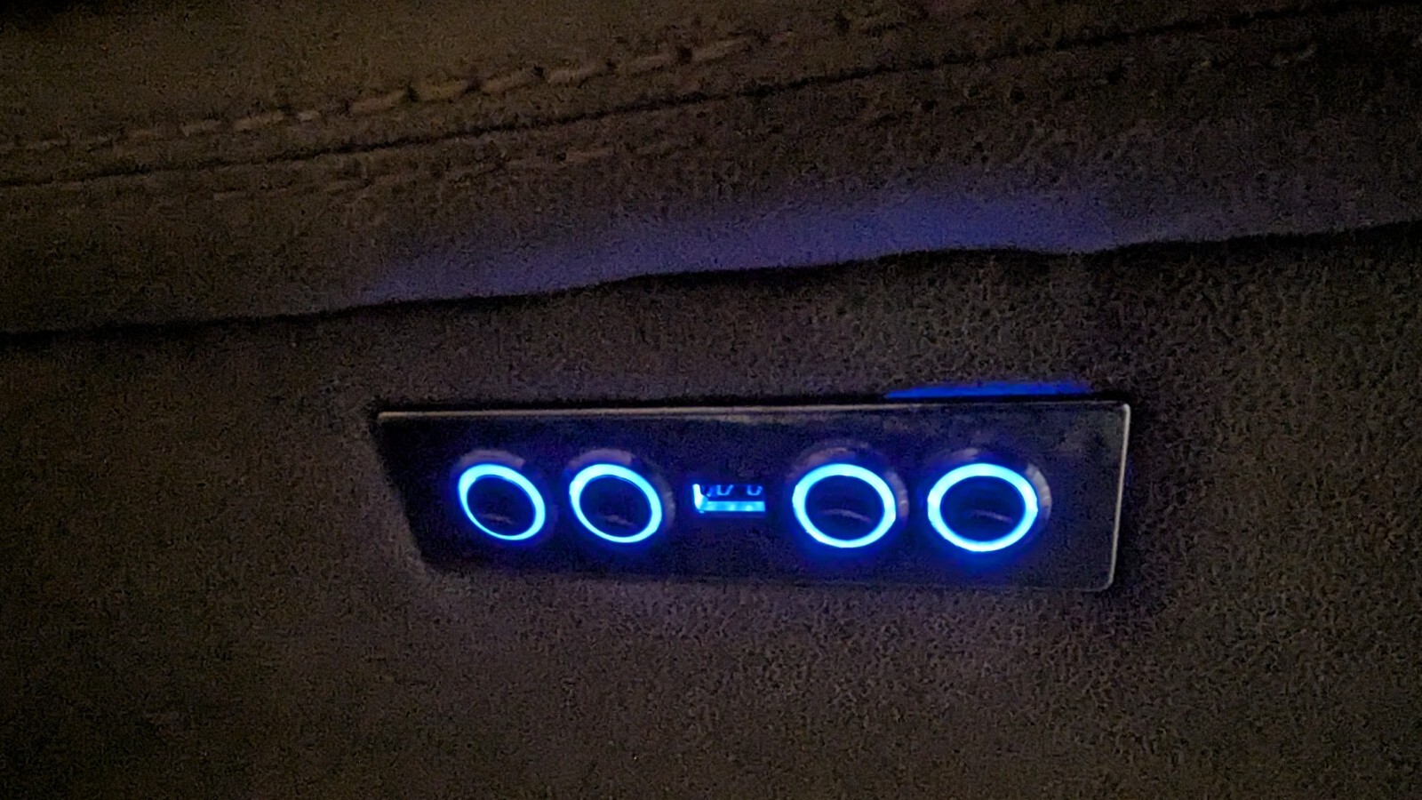 Picture 4 of 6