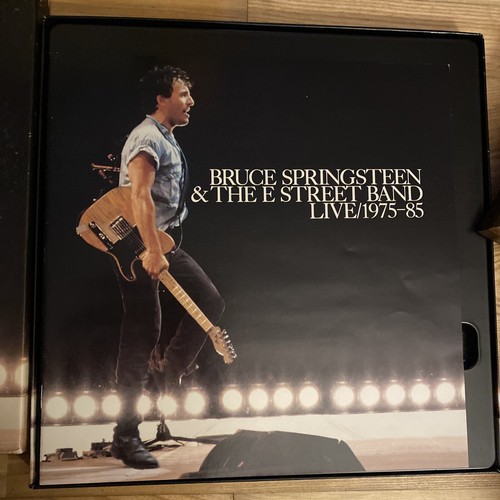 Bruce Springsteen & The E Street Band Live 3-Cassette Tape Box Set w/Booklet - Picture 10 of 11