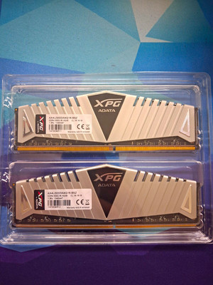 ADATA XPG Z1 8GB (2x4GB) DDR4-3000 288-Pin DIMM RAM AX4U3000W4G16-BSZ