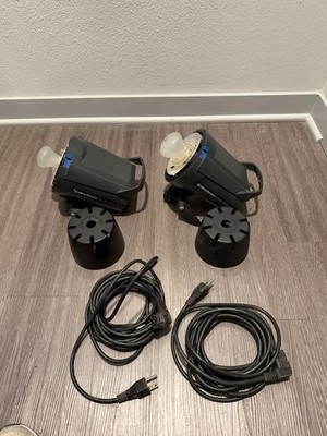 TESTED - Elinchrom D-Lite 4 it Bundle - 2 Light Units
