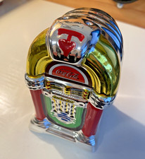 Coca-cola Juke Box Salt & Pepper Shakers in great Condition (~3" x 3" x 5")