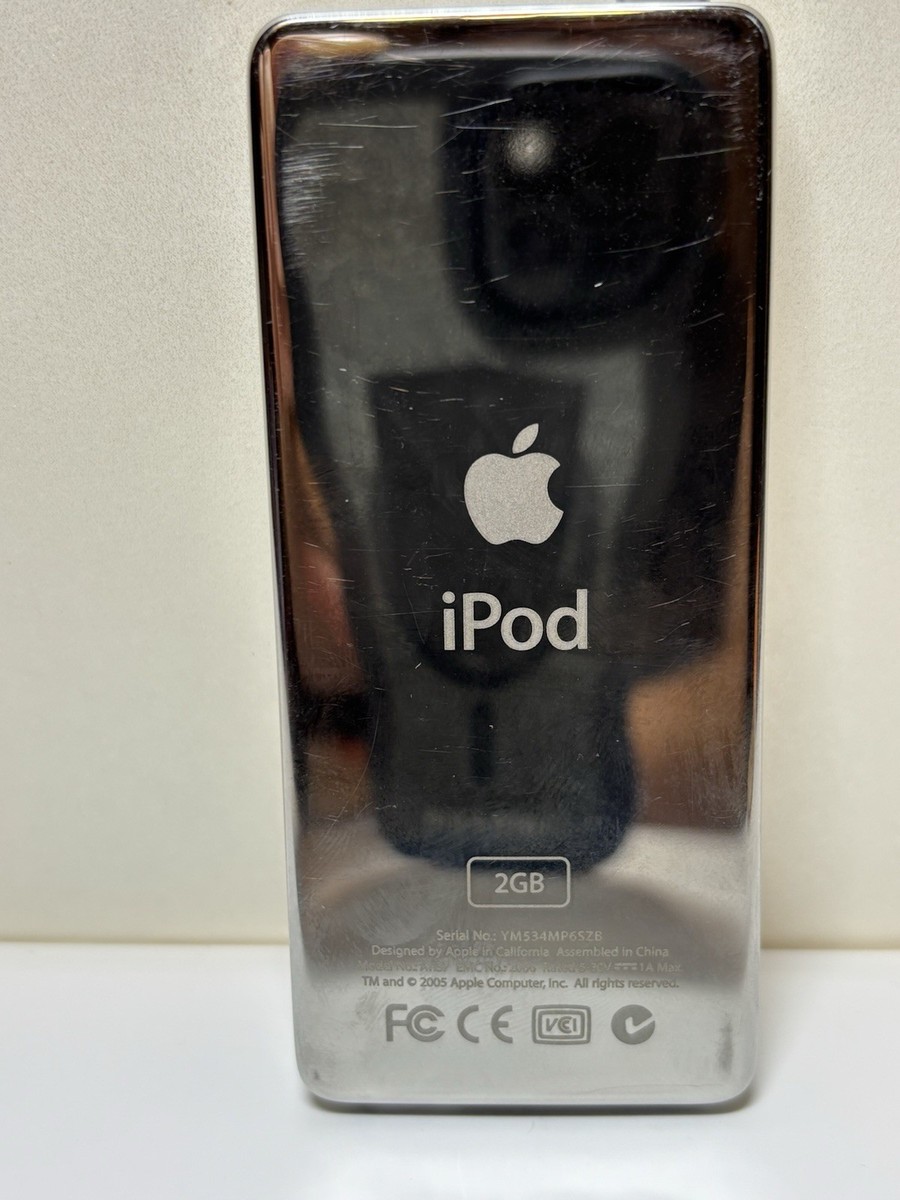 Apple iPod Classic Nano 1st Gen 2GB White A1137 2005 Model with