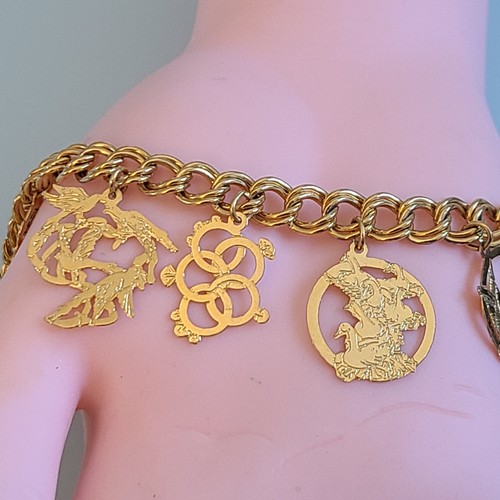 Partridge in a Pear Tree Twelve Drummers Drumming CHRISTMAS CHARM BRACELET 12