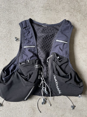 Nathan Pinnacle Pro 12 Liter Hydration Vest Black Men s Medium