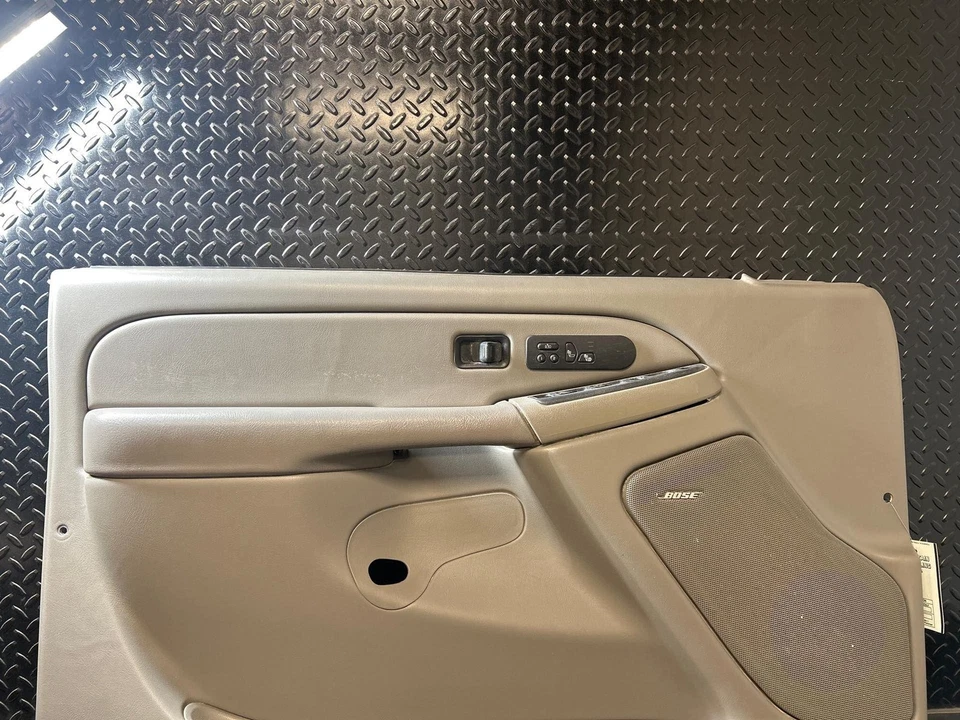 2004 - 2007 Chevy Silverado 3500 Driver LH Left Gray-922 Front Door Trim Panel Foto 2 de 4