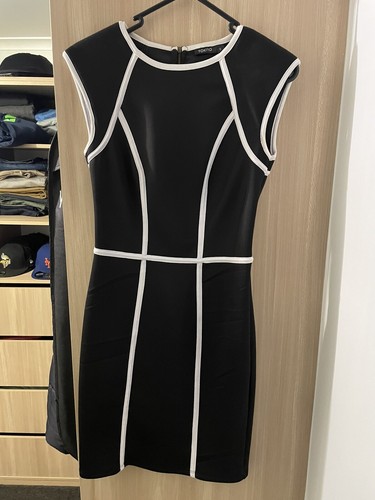 Black Tokito Neoprene Dress Fitted Knee Length Work Corporate. Size 6