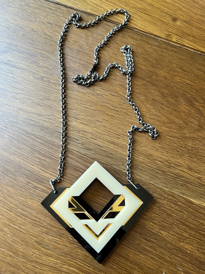 Collar llamativo Art Deco vintage de medios mixtos