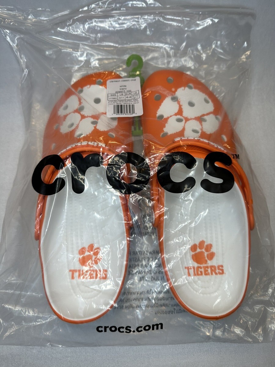 Clemson University Crocs Classic Tigers Clogs Men display picture 1
