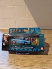 Corgi 1:43 Mr Weasleys Ford Anglia Car Harry Potter HPT0434001 With Figures New
