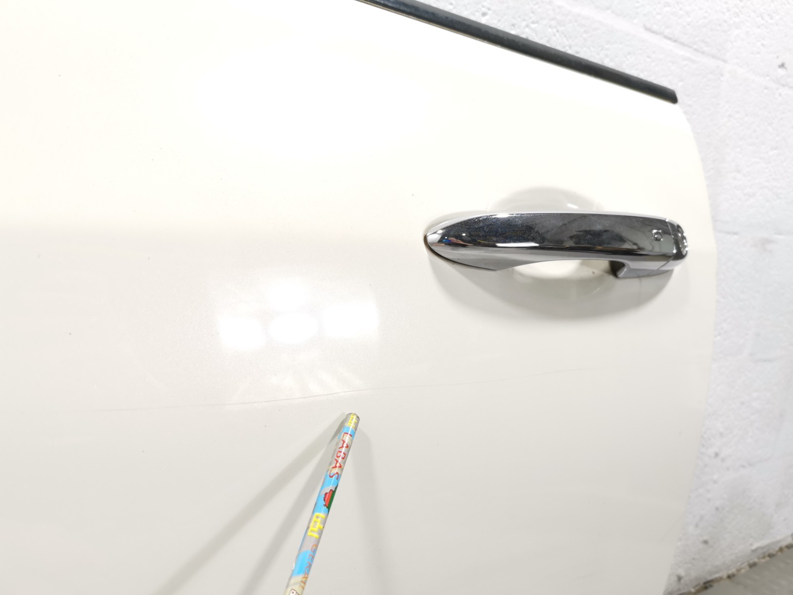 Maserati Ghibli RWD 3.0 L 2015 Front Left Driver Side Door Shell White Color OEM