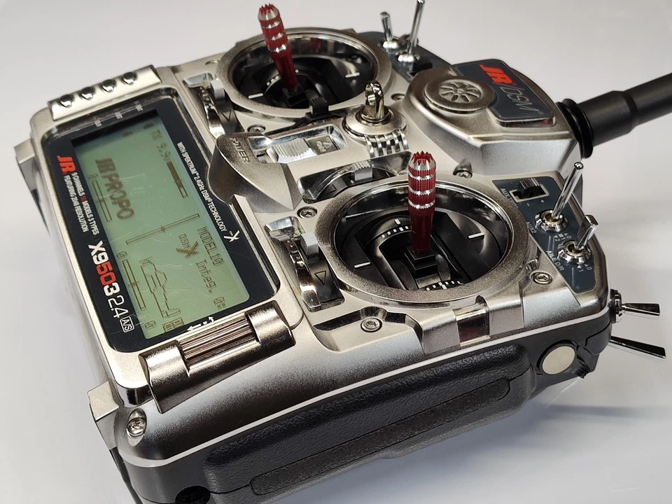 Sistema de helicóptero JR X9503 2.4 DSM Foto 2 de 4