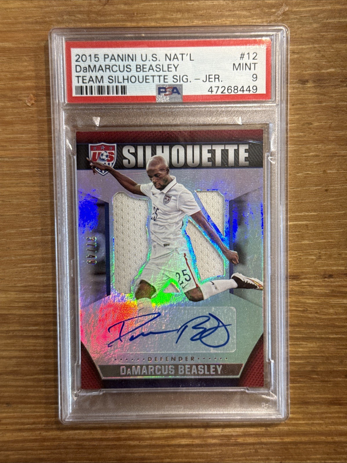 2015 Panini USA DAMARCUS BEASLEY Silhouette Patch Auto Match Worn /49 PSA 9