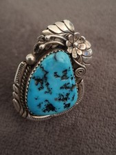 Grosser Ring aus Sterlingsilber mit grossem Türkis 