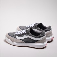 Vans Ultrarange 2.0 size Women 8 Men 6.5