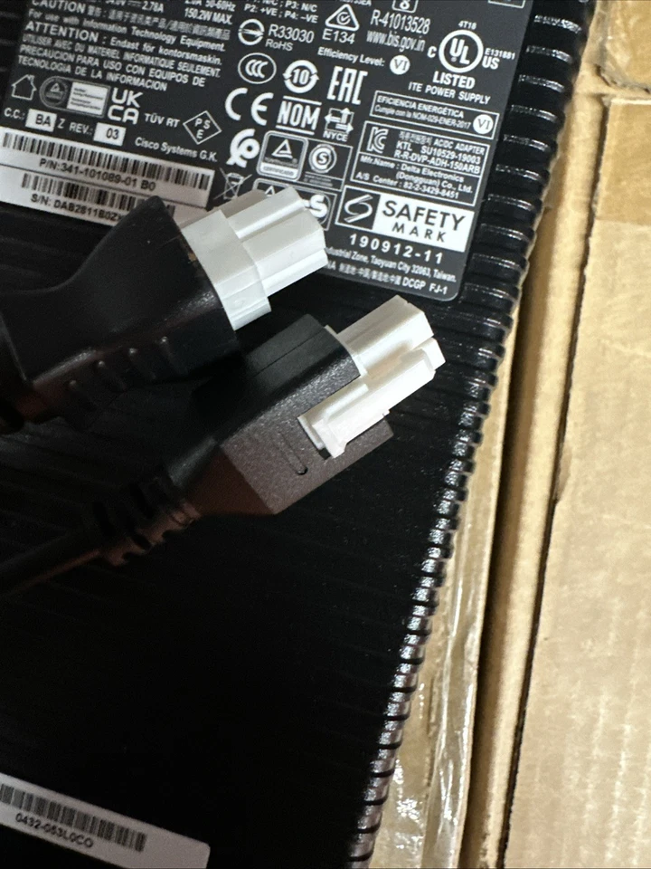 Lote de 2 Cargador Adaptador CA Delta 150W ADH-150BR B - 4 pines Foto 3 de 4