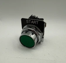 Cutler Hammer 10250T 91000T Push Button Green Start 600V Control Panel Equip