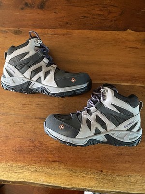 New W/out Box Merrell Hiking Boots Steel  Toe women s 9.5 Waterproof
