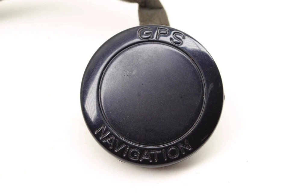 AUDI A6 QUATTRO 1998-2001 - Navegación trasera / Navegación / Antena GPS 4B59889 Foto 2 de 4