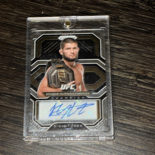 Khabib Nurmagomedov #CS-KBN 2021 Panini Prizm UFC Champion Signatures card