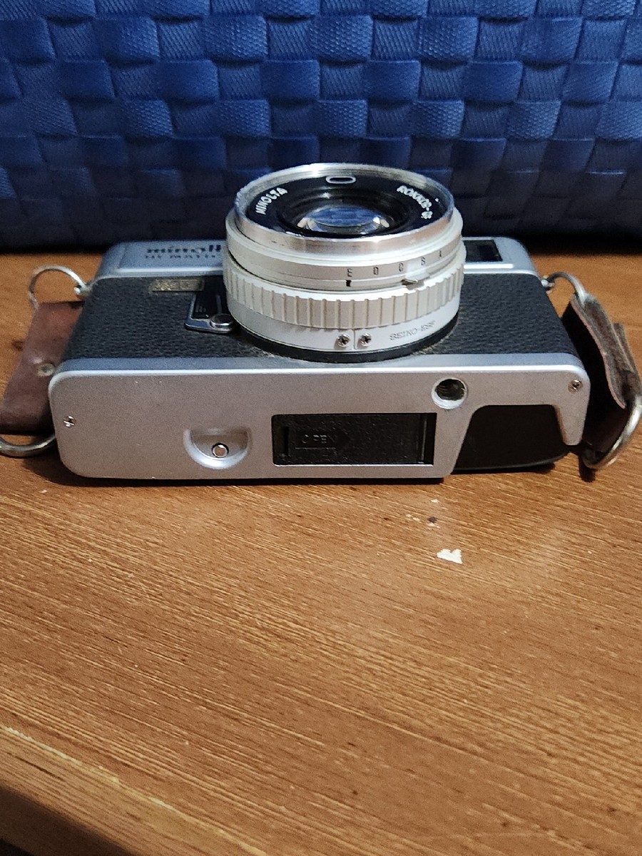 MINOLTA HI-MATIC E Rangefinder Rokkor-QF 40mm f/1.7 Lens MINOLTA HI-MATIC E Rangefinder Rokkor-QF 40mm f/1.7 Lens