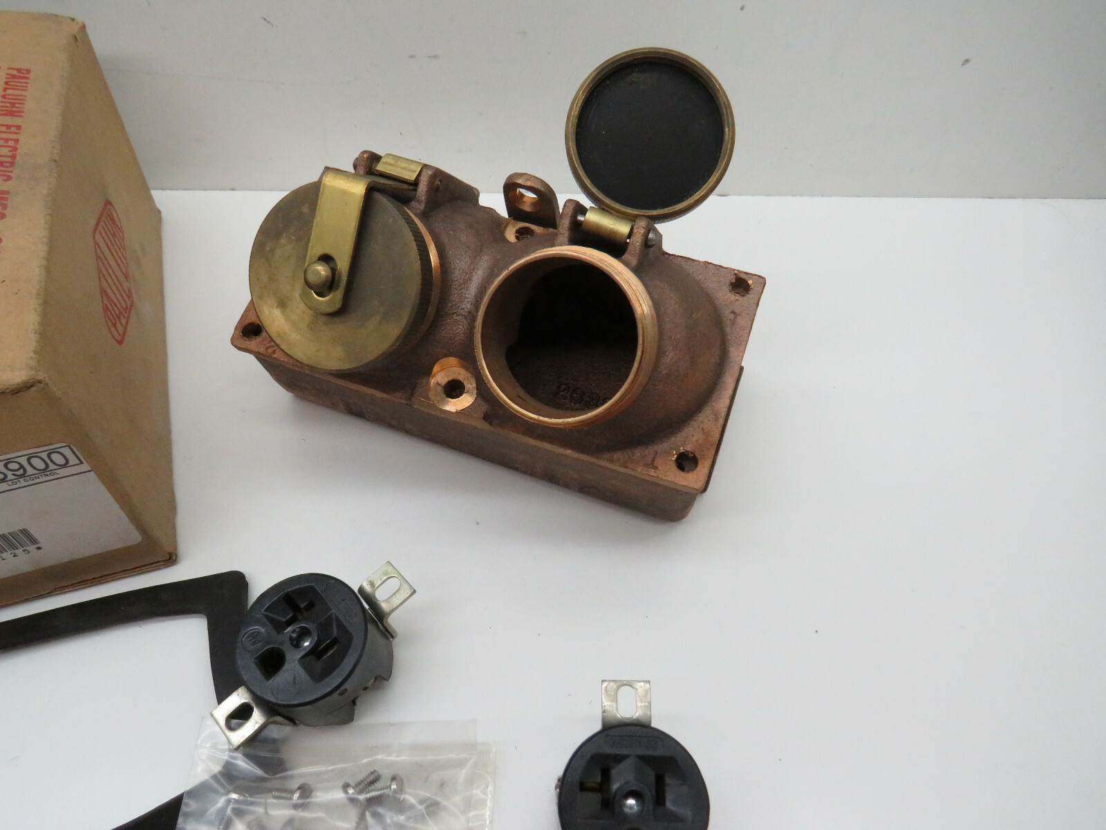 Pauluhn 2654BU125 Bronze Marine Receptacle Outlet 20A 125V 2Gang eBay