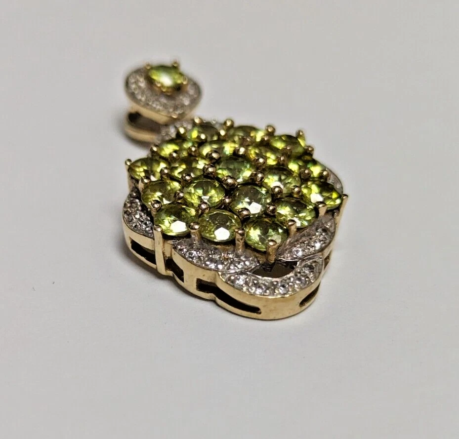 9ct Yellow Gold Pendant Peridot and Diamond Stones Hallmark Size 37mm x 20mm - Image 3 of 4