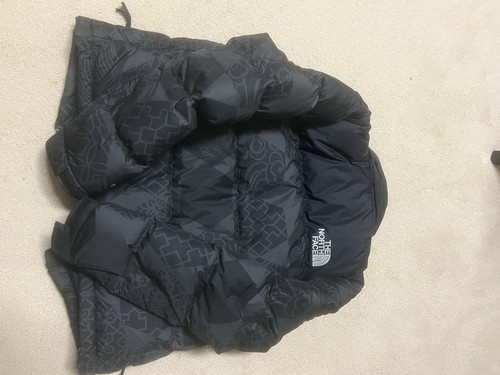 The North Face Nuptse 700 Puffer Jacket Geo Tonal Black US W SMALL Rare - Picture 2 of 6