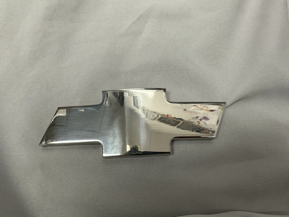 94-97 CHEVY S10 S-10 BLAZER CAMIÓN BILLET ALUMINIO PAJARITA PARRILLA DELANTERA EMBLEMA POLI Foto 2 de 4