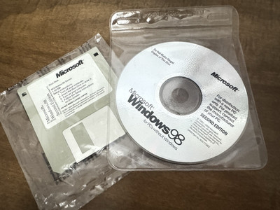 Microsoft Windows 98 Second Edition Retail OS English CD + 3.5'' Floppy