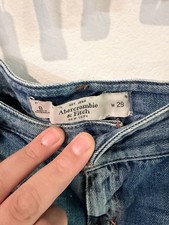 Abercrombie  Fitch Distressed Raw Hem Denim Shorts Size 8 W29