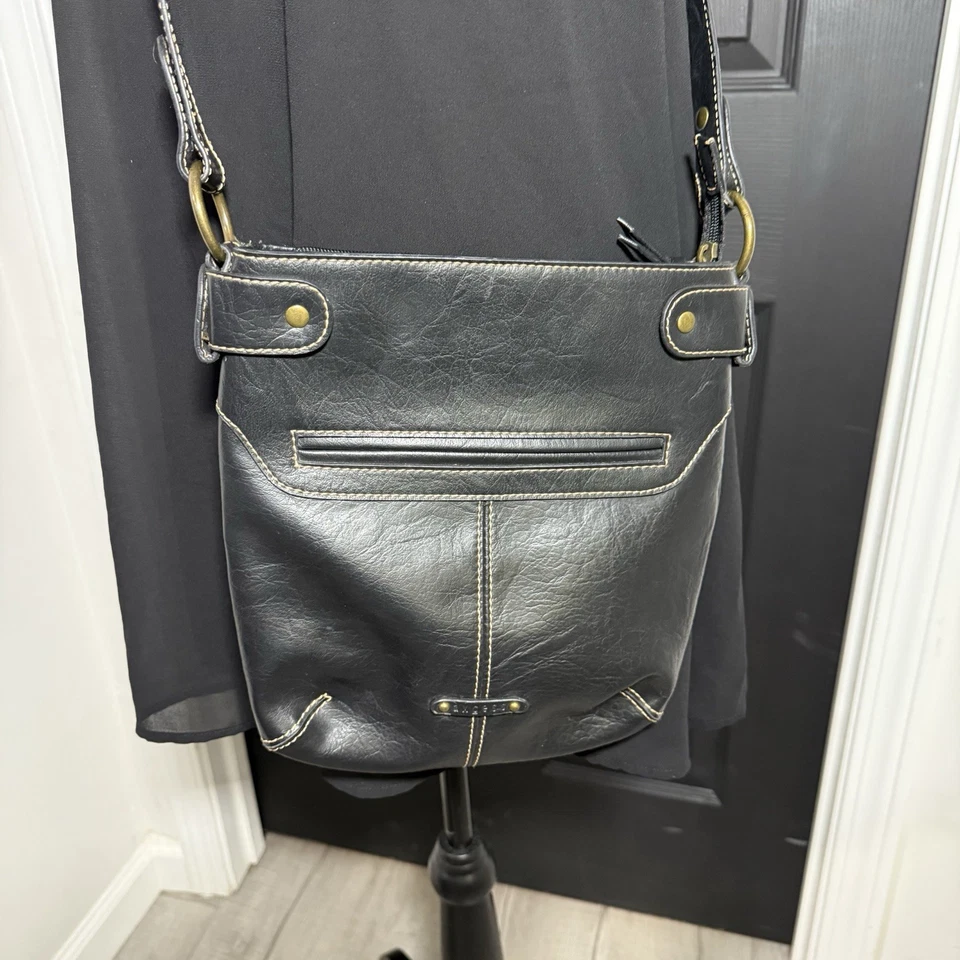 Access By Liz Claiborne Cartera/Bolso de mano Bandolera Mediana de Cuero Negro  Foto 3 de 4