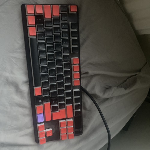SteelSeries Apex 7 TKL Mechanical Gaming Keyboard Red Switches - Picture 2 of 5