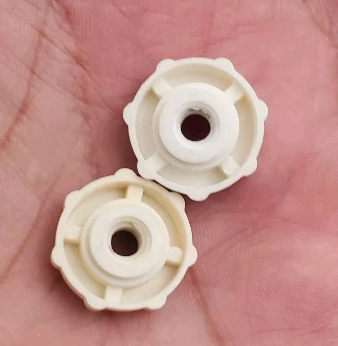 JUEGO DE 2 TUERCAS PORSCHE 944 951 968 MARCADOR LATERAL LUZ TUERCA PLÁSTICO BLANCO PERILLA DELANTERA Foto 2 de 4