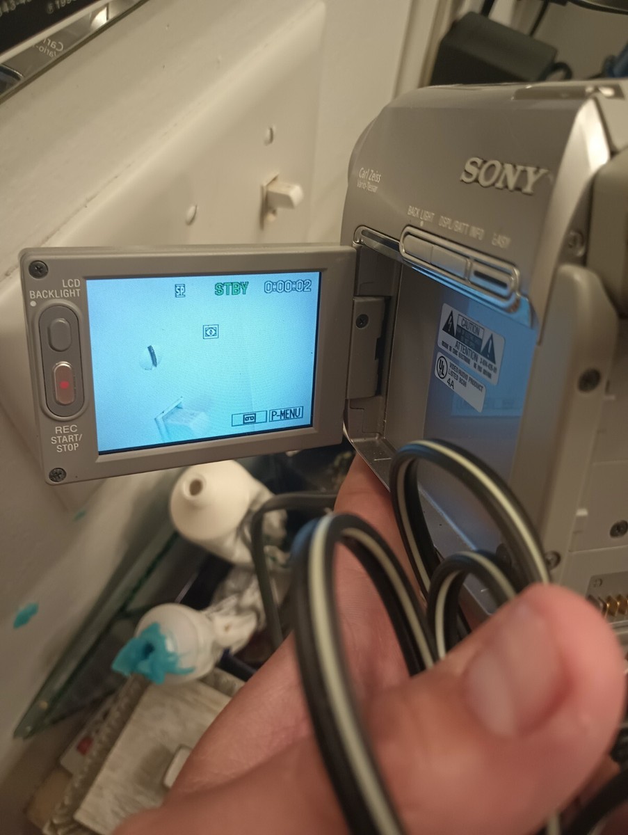 Sony DCR-HC40 Camcorder -Handycam with Charger No Battery | eBay Sony DCR-HC40 Camcorder -Handycam with Charger No Battery | eBay