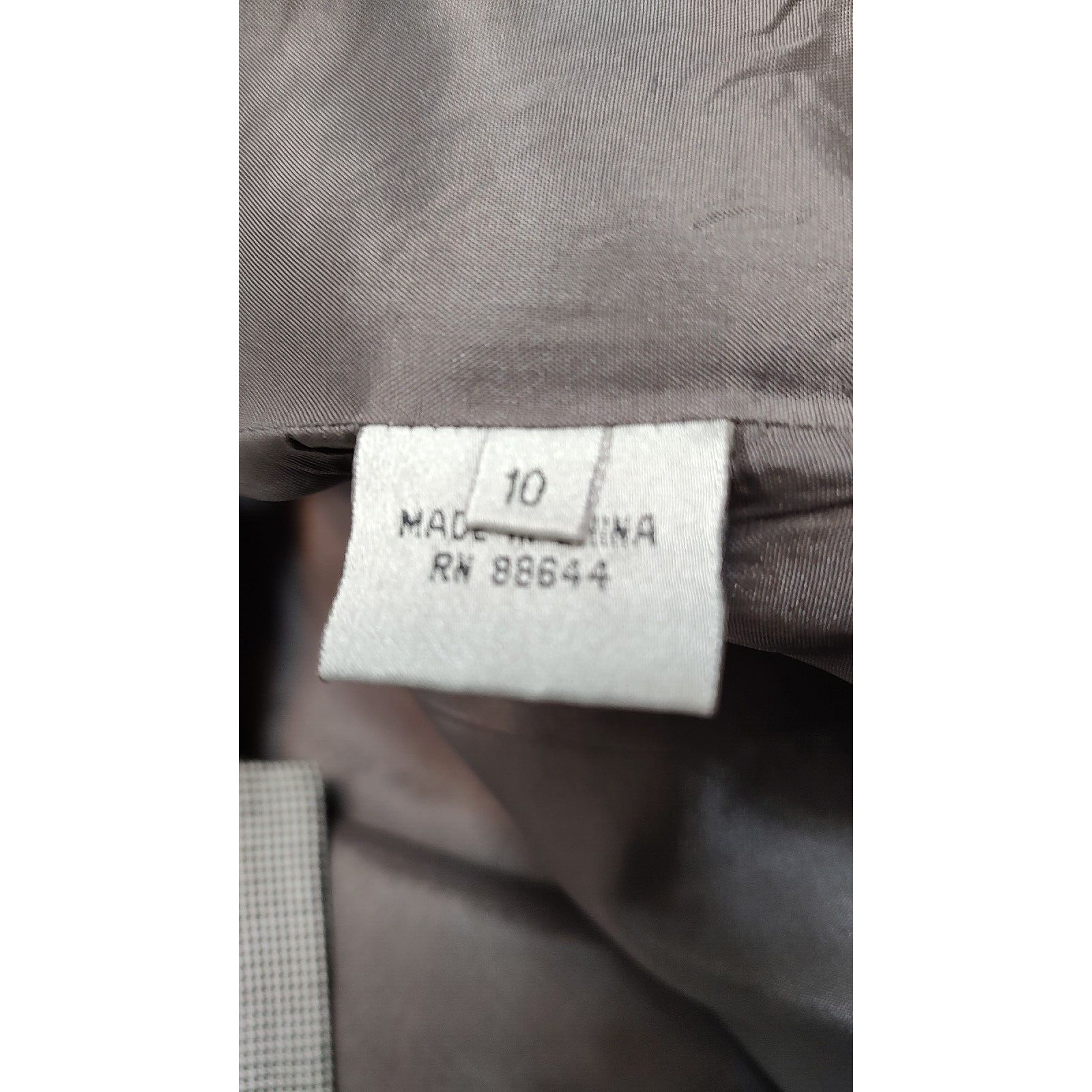 Emily Woman Gray VTG Suit Jacket Skirt Size 10 Pockets Handkerchief Lined Pleats